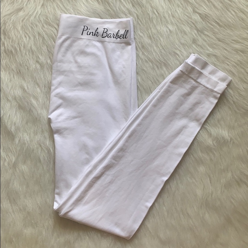 Pink Barbell Seamless Spandex in White🤍🤍